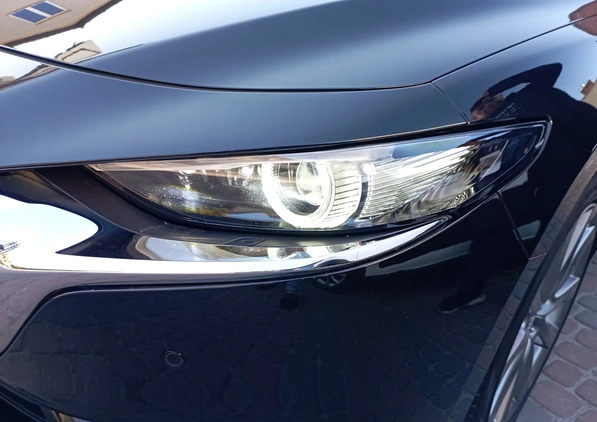 Mazda 3 cena 84900 przebieg: 44000, rok produkcji 2019 z Chełmża małe 352